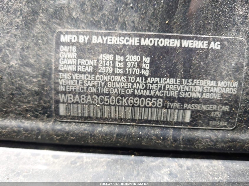 2016 BMW 3er VIN WBA8A3C50GK690658 IAAI salvage auction — NORMAL WEAR, Clear (New Jersey), sold $1,450 on 2026-07-08 (photo 9)