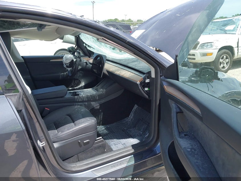 2023 Tesla Model y VIN 7SAYGDEE0PF887303 IAAI salvage auction — ROOF, Salvage Title, sold $3,050 on 2026-07-21 (photo 5)