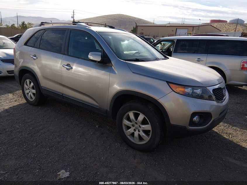 2013 Kia Sorento VIN 5XYKT4A69DG423217 IAAI salvage auction — NORMAL WEAR, Regular (Nevada), sold $275 on 2026-07-24 (photo 1)