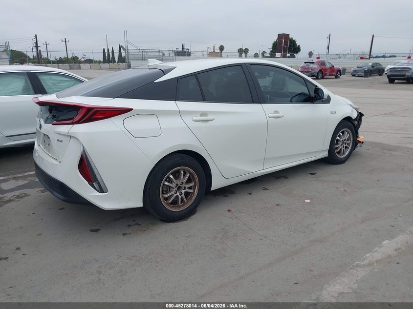 2020 Toyota Prius VIN JTDKARFP9L3143126 IAAI salvage auction — FRONT END, Salvage Title, sold $9,050 on 2026-07-15 (photo 4)