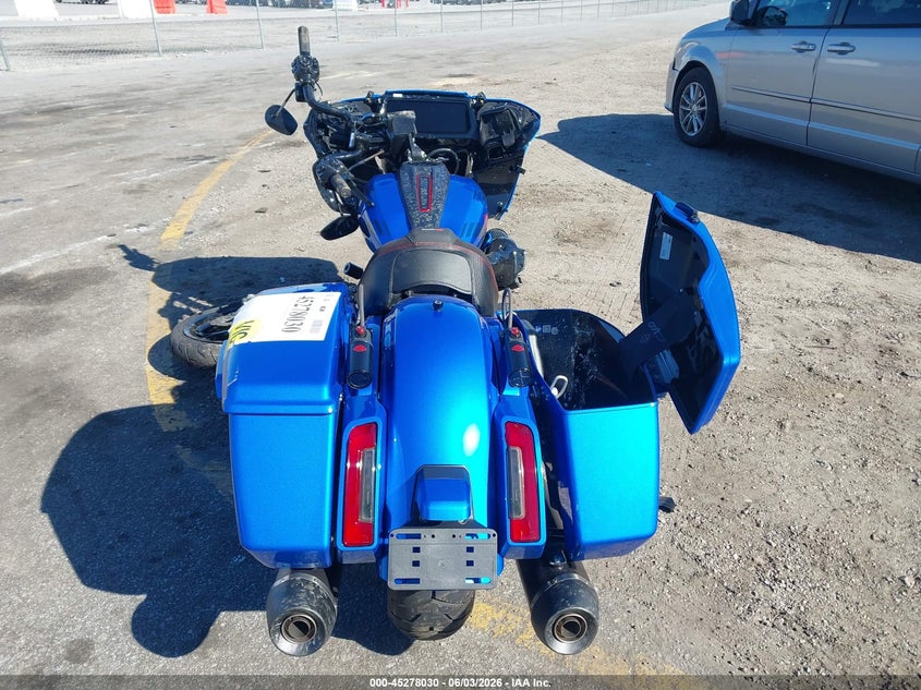 2026 Harley-davidson Road glide VIN 1HD1TL818TB952035 IAAI salvage auction — FRONT & REAR, Salvage Title, sold $7,800 on 2026-07-22 (photo 6)