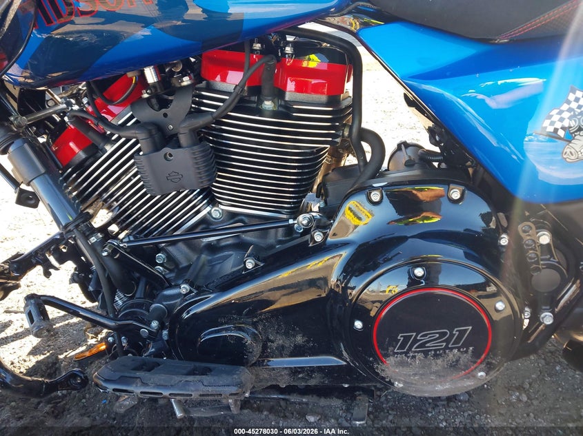 2026 Harley-davidson Road glide VIN 1HD1TL818TB952035 IAAI salvage auction — FRONT & REAR, Salvage Title, sold $7,800 on 2026-07-22 (photo 9)