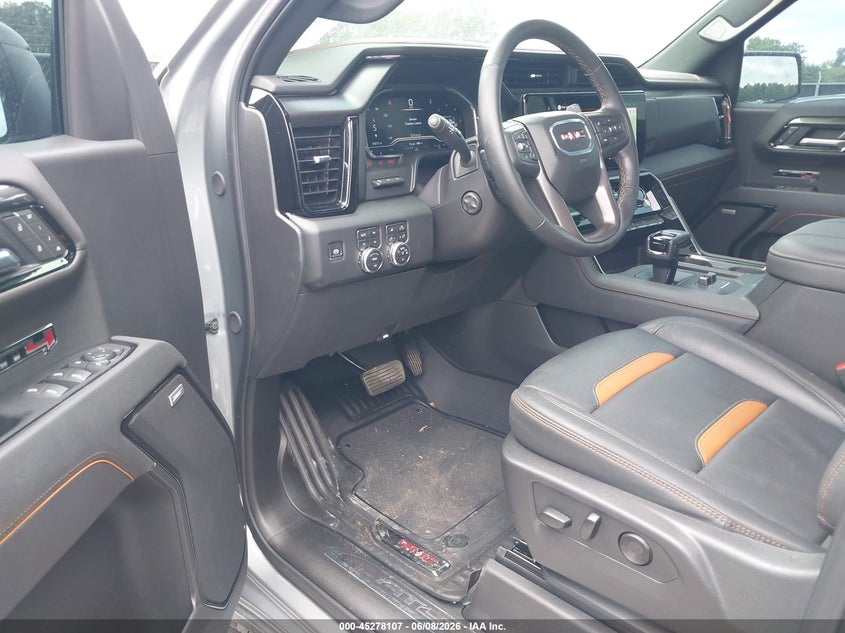 2025 Gmc SIERRA VIN 3GTUUEE88SG325317 IAAI salvage auction — UNDERCARRIAGE, Salvage Title, sold $28,250 on 2026-07-06 (photo 5)