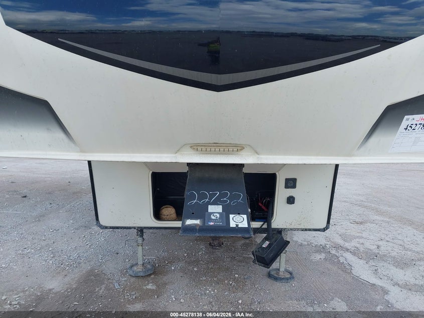 2019 Grand design Reflection VIN 573FR3324K3322732 IAAI salvage auction — HAIL, Original (Texas), sold $17,650 on 2026-08-19 (photo 7)