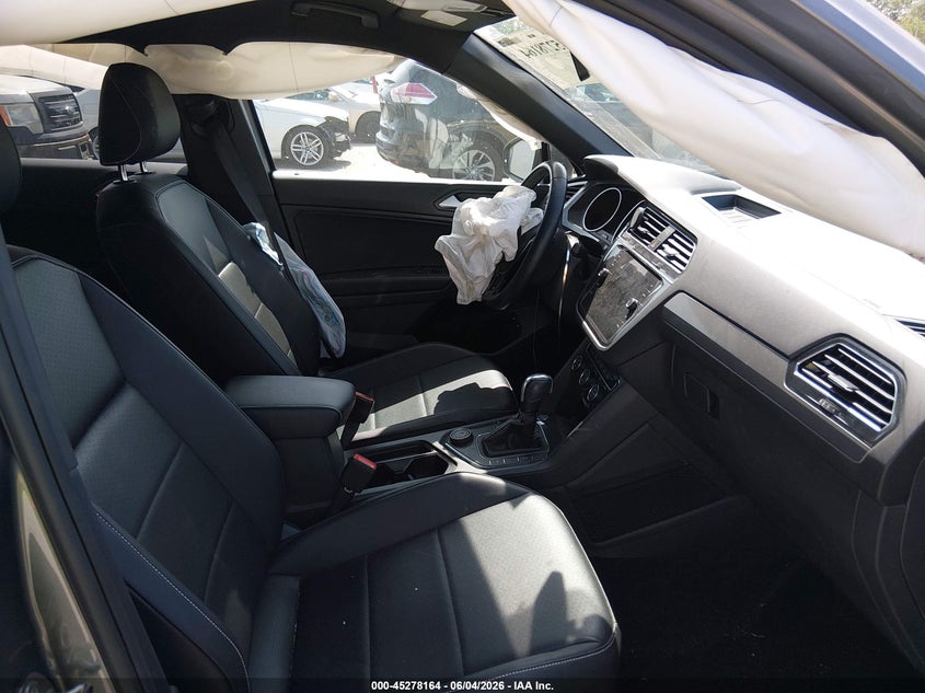 2021 Volkswagen Tiguan VIN 3VV2B7AX0MM054894 IAAI salvage auction — RIGHT FRONT, Salvage Title, sold $3,150 on 2026-07-18 (photo 5)