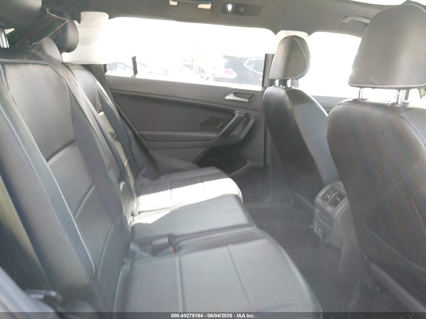 2021 Volkswagen Tiguan VIN 3VV2B7AX0MM054894 IAAI salvage auction — RIGHT FRONT, Salvage Title, sold $3,150 on 2026-07-18 (photo 8)