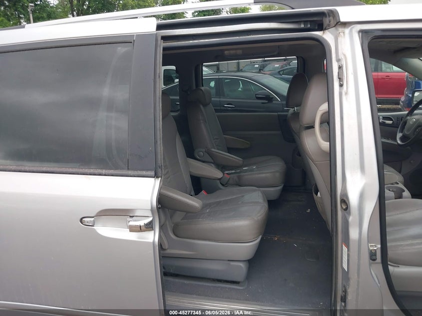 2010 Kia SEDONA VIN KNDMH4C33A6337316 IAAI salvage auction — NORMAL WEAR, Regular Certificate (Iowa), sold $500 on 2026-07-29 (photo 8)