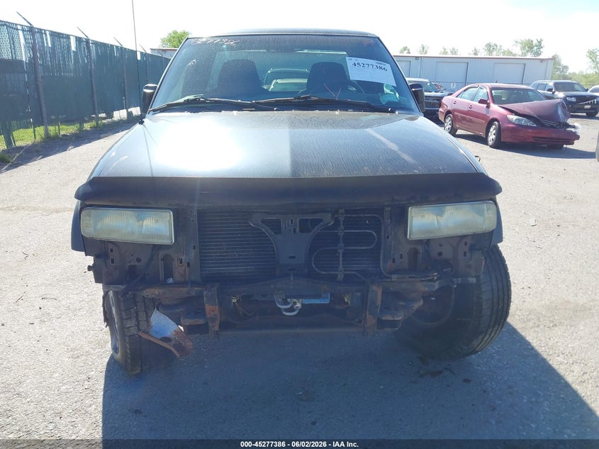 2003 Chevrolet S-10 VIN 1GCCT19XX38219709 IAAI salvage auction — NORMAL WEAR, Clear (New York), sold $400 on 2026-07-07 (photo 6)