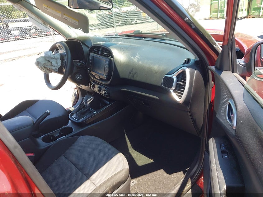 2020 Kia Soul VIN KNDJ23AU5L7080988 IAAI salvage auction — LEFT SIDE, Salvage (Idaho), sold $700 on 2026-07-22 (photo 5)