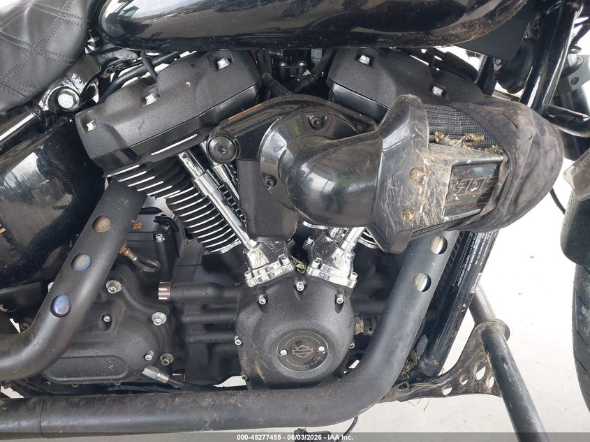 2023 Harley-davidson Low rider VIN 1HD1YWZ10PB038904 IAAI salvage auction — FRONT & REAR, Salvage Title, sold $3,750 on 2026-07-08 (photo 8)