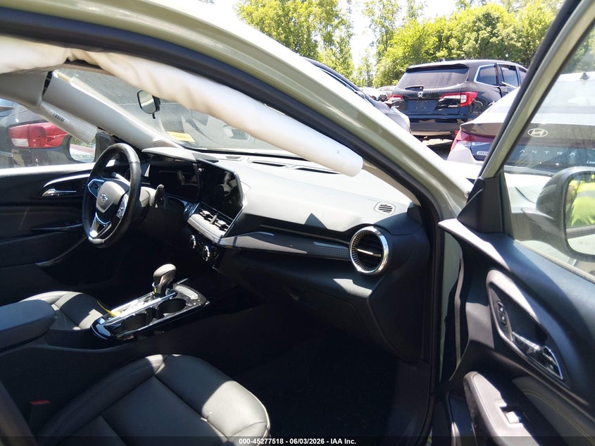 2024 Chevrolet Trax VIN KL77LKE20RC207105 IAAI salvage auction — RIGHT FRONT, Salvage Title, sold $7,400 on 2026-07-17 (photo 5)