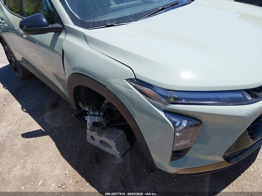 2024 Chevrolet Trax VIN KL77LKE20RC207105 IAAI salvage auction — RIGHT FRONT, Salvage Title, sold $7,400 on 2026-07-17 (photo 6)