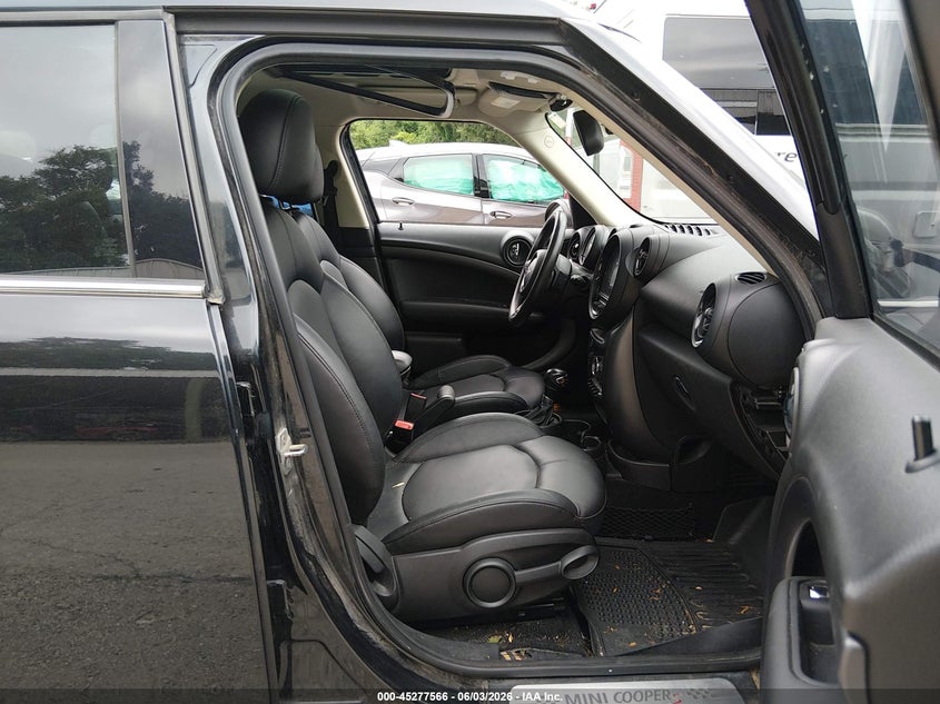 2014 Mini Countryman VIN WMWZC5C59EWP41428 IAAI salvage auction — WATER/FLOOD, Salvage Title, sold $600 on 2026-07-29 (photo 5)