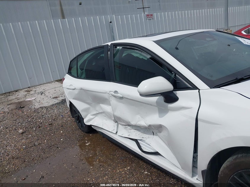 2026 Toyota Camry VIN 4T1DAACK4TU220350 IAAI salvage auction — RIGHT SIDE, Original (Texas), sold $11,000 on 2026-07-30 (photo 6)