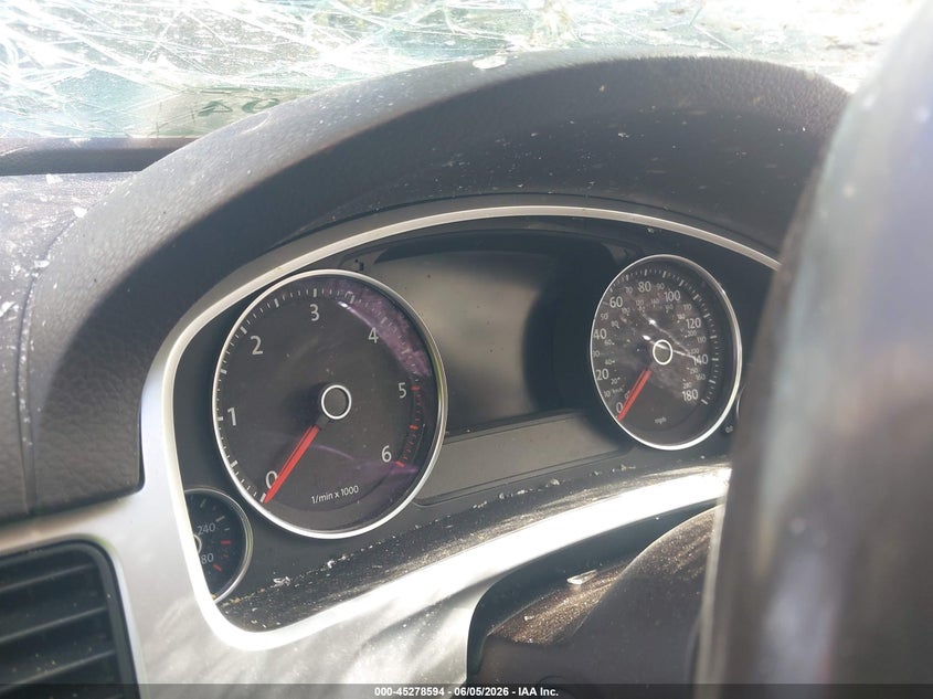 2014 Volkswagen Touareg VIN WVGEP9BP4ED010722 IAAI salvage auction — ROLLOVER, Salvage Title, sold $650 on 2026-07-28 (photo 7)