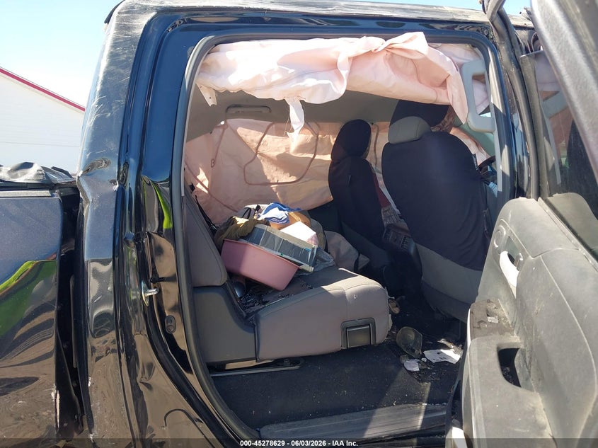 2017 Toyota Tundra VIN 5TFDY5F16HX667469 IAAI salvage auction — ALL OVER, Salvage Title, sold $3,950 on 2026-07-18 (photo 8)