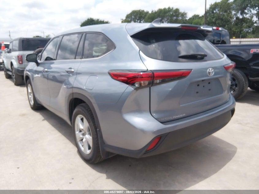 2022 Toyota Highlander VIN 5TDZZRAH3NS131241 IAAI salvage auction — RIGHT SIDE, Original (Texas), sold $9,300 on 2026-07-28 (photo 3)