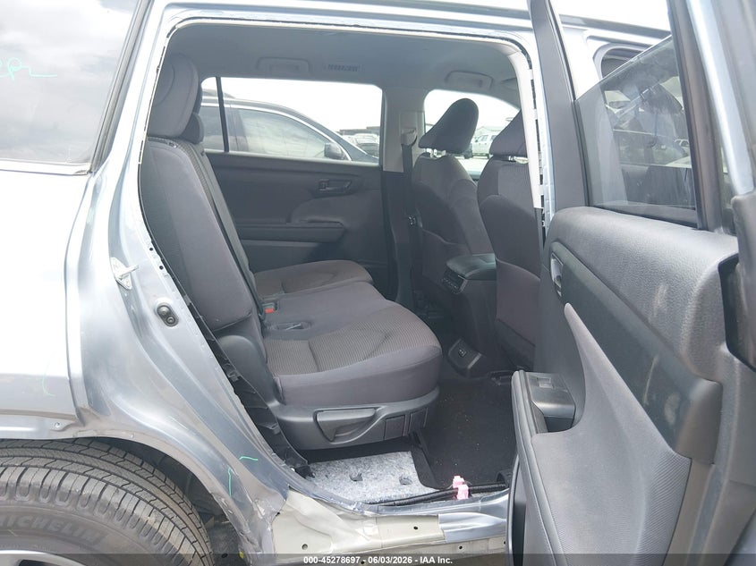2022 Toyota Highlander VIN 5TDZZRAH3NS131241 IAAI salvage auction — RIGHT SIDE, Original (Texas), sold $9,300 on 2026-07-28 (photo 8)