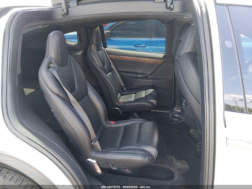2020 Tesla Model x VIN 5YJXCBE26LF233365 IAAI salvage auction — LEFT FRONT, Salvage Title, sold $9,700 on 2026-07-16 (photo 8)