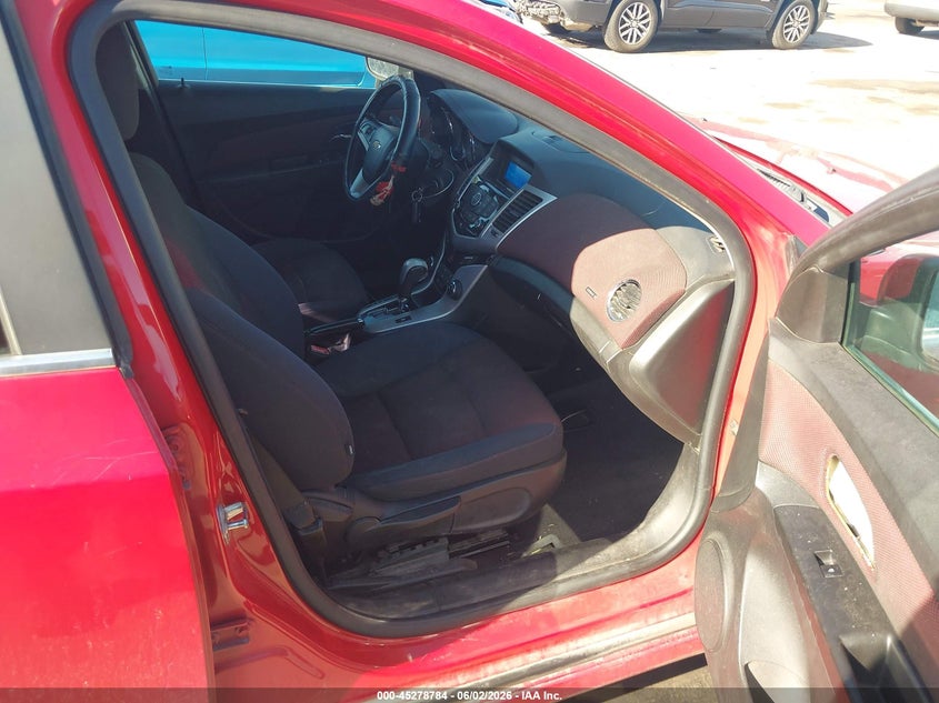 2012 Chevrolet Cruze VIN 1G1PF5SC1C7272403 IAAI salvage auction — NORMAL WEAR, Salvage Title, sold $300 on 2026-07-09 (photo 5)