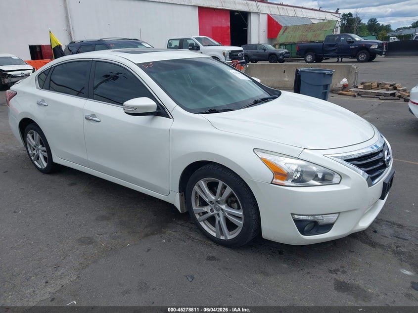 2013 Nissan Altima VIN 1N4BL3AP5DN429663 IAAI salvage auction — REAR END, Salvage (Oregon), sold $1,350 on 2026-07-09 (photo 1)