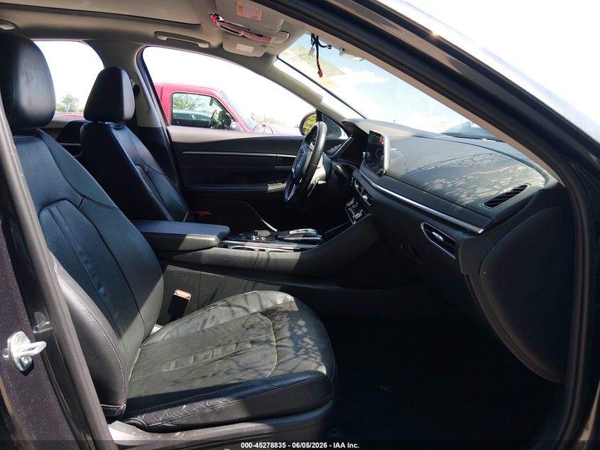 2020 Hyundai Sonata VIN 5NPEH4J28LH034426 IAAI salvage auction — THEFT, Salvage Title, sold $6,400 on 2026-07-16 (photo 5)