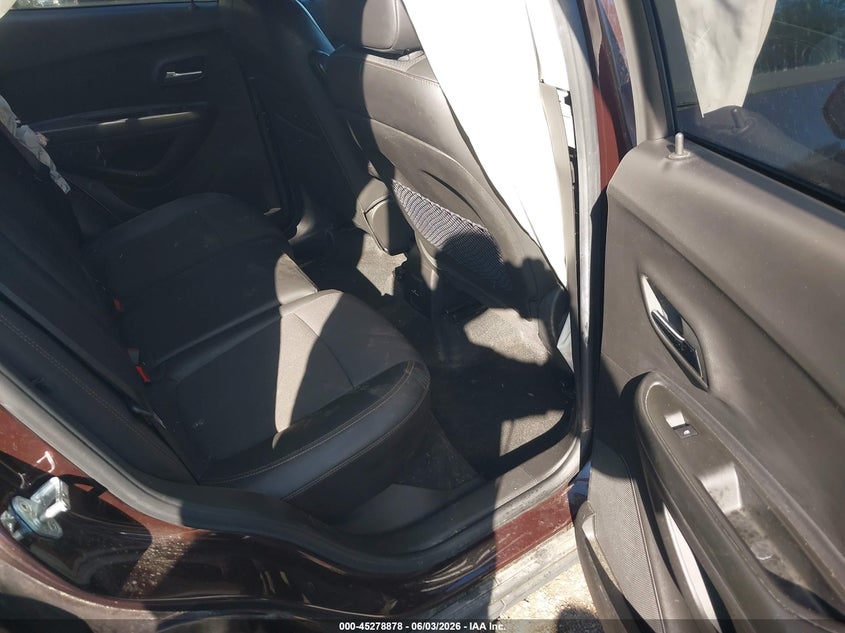 2021 Chevrolet Trax VIN KL7CJPSB6MB310145 IAAI salvage auction — LEFT SIDE, Salvage Title, sold $50 on 2026-07-28 (photo 8)