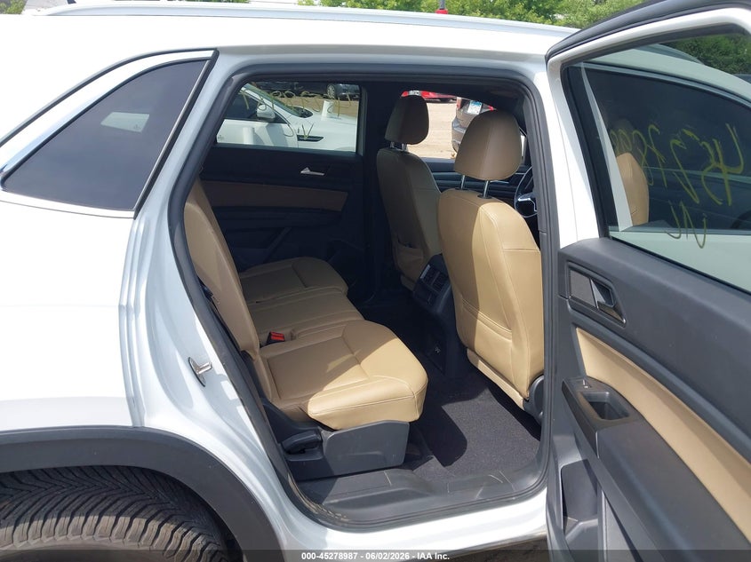 2020 Volkswagen Atlas cross sport VIN 1V2MC2CA9LC206119 IAAI salvage auction — FRONT END, Salvage Title, sold $4,900 on 2026-07-29 (photo 8)