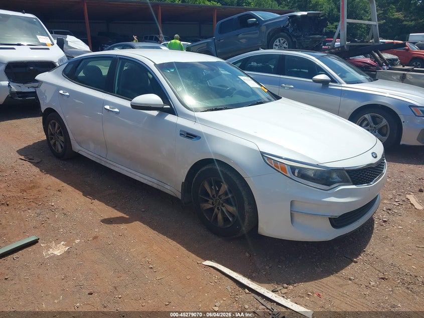 2017 Kia Optima VIN 5XXGT4L32HG169742 IAAI salvage auction — REAR END, Salvage Title, sold $625 on 2026-07-08 (photo 1)