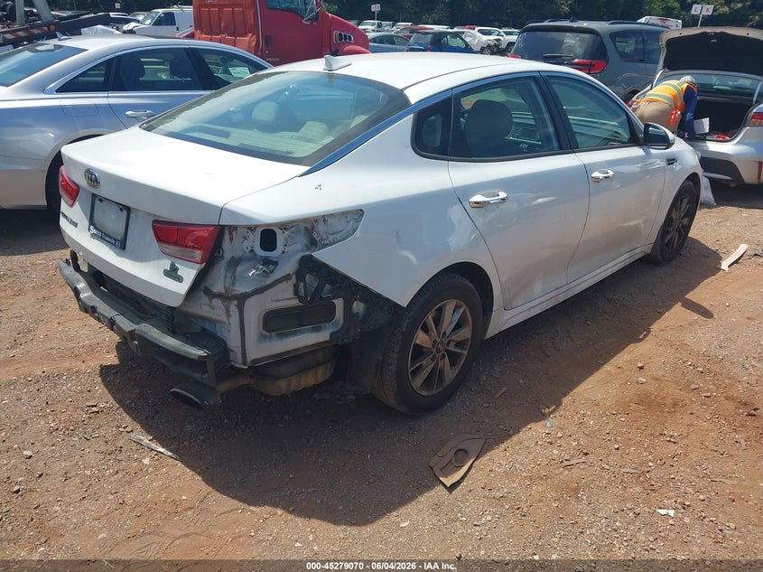 2017 Kia Optima VIN 5XXGT4L32HG169742 IAAI salvage auction — REAR END, Salvage Title, sold $625 on 2026-07-08 (photo 4)