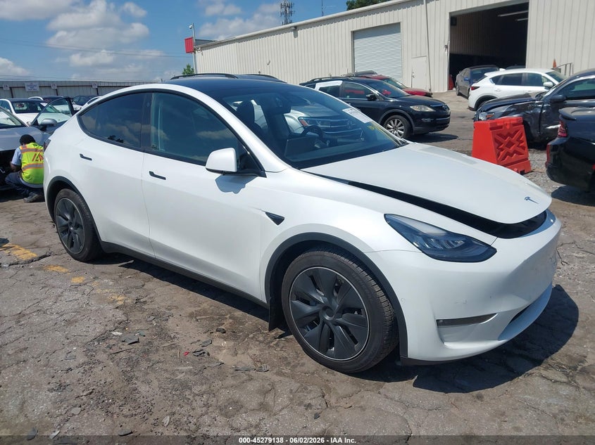 2021 Tesla Model y VIN 5YJYGDEDXMF103015 — IAAI salvage auction photo