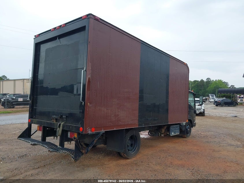 2017 Isuzu Nqr VIN JALE5W169H7900975 IAAI salvage auction — REAR END, Clear-Dealer Only (Maryland), sold $7,450 on 2026-07-11 (photo 4)