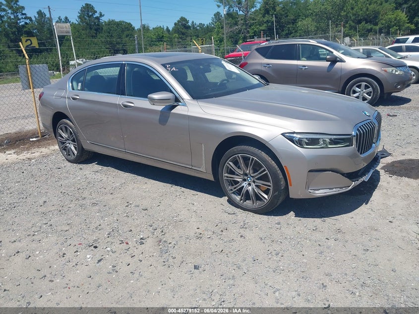 2021 BMW 7er VIN WBA7T4C02MCG36447 — IAAI salvage auction photo
