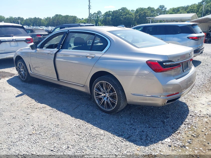 2021 BMW 7er VIN WBA7T4C02MCG36447 IAAI salvage auction — FRONT END, Salvage (South Carolina), sold $19,350 on 2026-08-18 (photo 3)