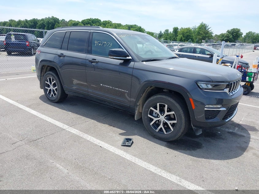 2025 Jeep Grand cherokee VIN 1C4RJHBG0SC309031 IAAI salvage auction — LEFT FRONT, Salvage Title, sold $15,000 on 2026-07-29 (photo 1)