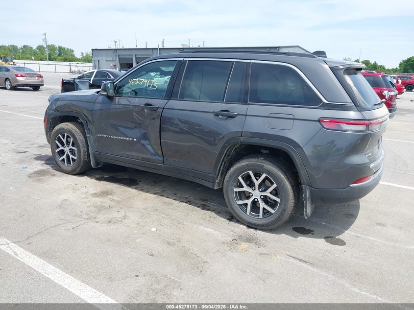 2025 Jeep Grand cherokee VIN 1C4RJHBG0SC309031 IAAI salvage auction — LEFT FRONT, Salvage Title, sold $15,000 on 2026-07-29 (photo 3)