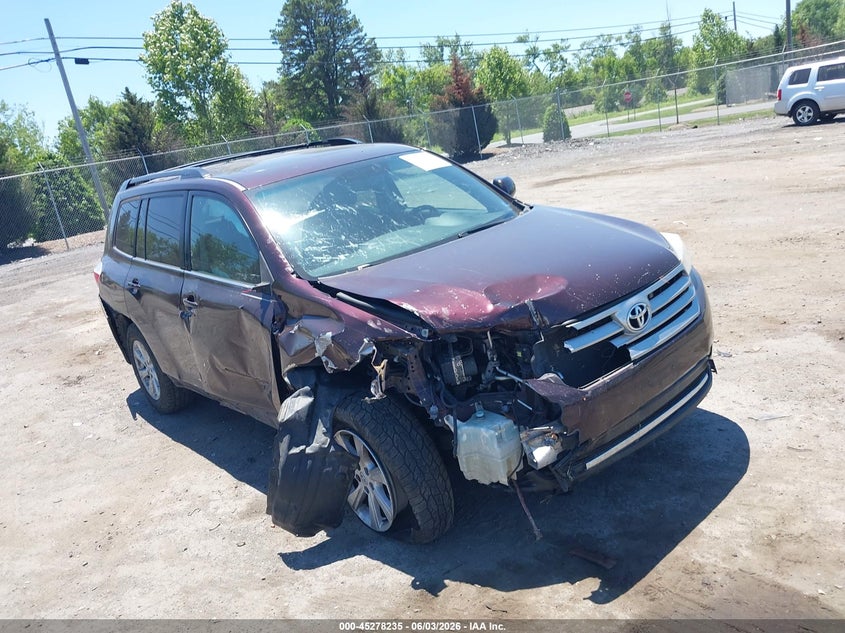2011 Toyota Highlander VIN 5TDBK3EH8BS070770 IAAI salvage auction — RIGHT SIDE, Clear (Virginia), sold $2,350 on 2026-07-28 (photo 1)