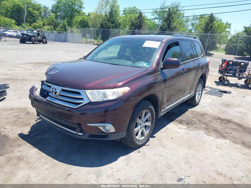 2011 Toyota Highlander VIN 5TDBK3EH8BS070770 IAAI salvage auction — RIGHT SIDE, Clear (Virginia), sold $2,350 on 2026-07-28 (photo 2)