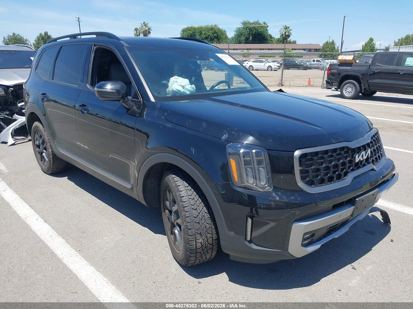 2023 Kia Telluride VIN 5XYP5DGC6PG391408 IAAI salvage auction — SIDE, Salvage Title, sold $5,350 on 2026-07-21 (photo 1)
