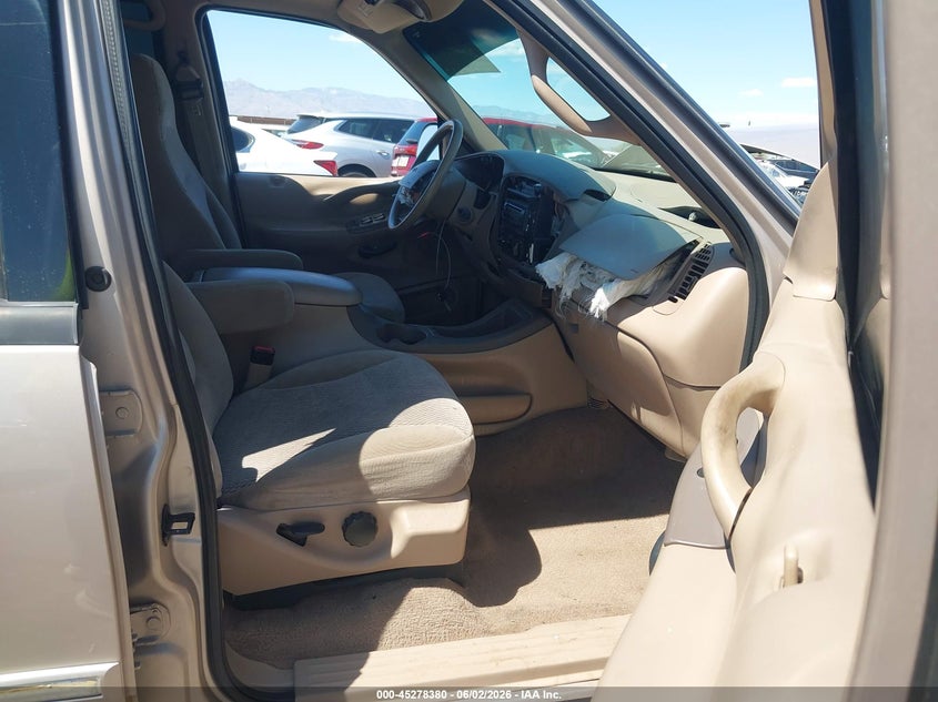 1998 Ford Expedition VIN 1FMRU17L4WLC14252 IAAI salvage auction — FRONT END, Salvage (Arizona), sold $325 on 2026-07-09 (photo 5)