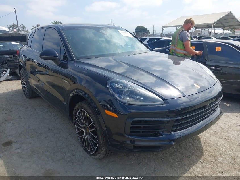 2021 Porsche Cayenne VIN WP1AE2AY3MDA24909 — IAAI salvage auction photo