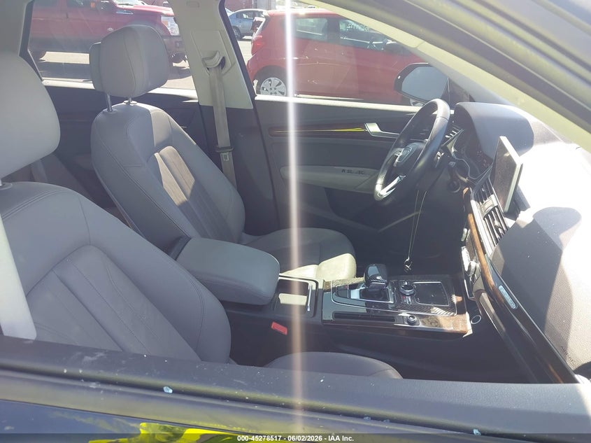 2018 Audi Q5 VIN WA1ANAFY1J2232440 IAAI salvage auction — RIGHT SIDE, Salvage (Missouri), sold $4,475 on 2026-07-28 (photo 5)