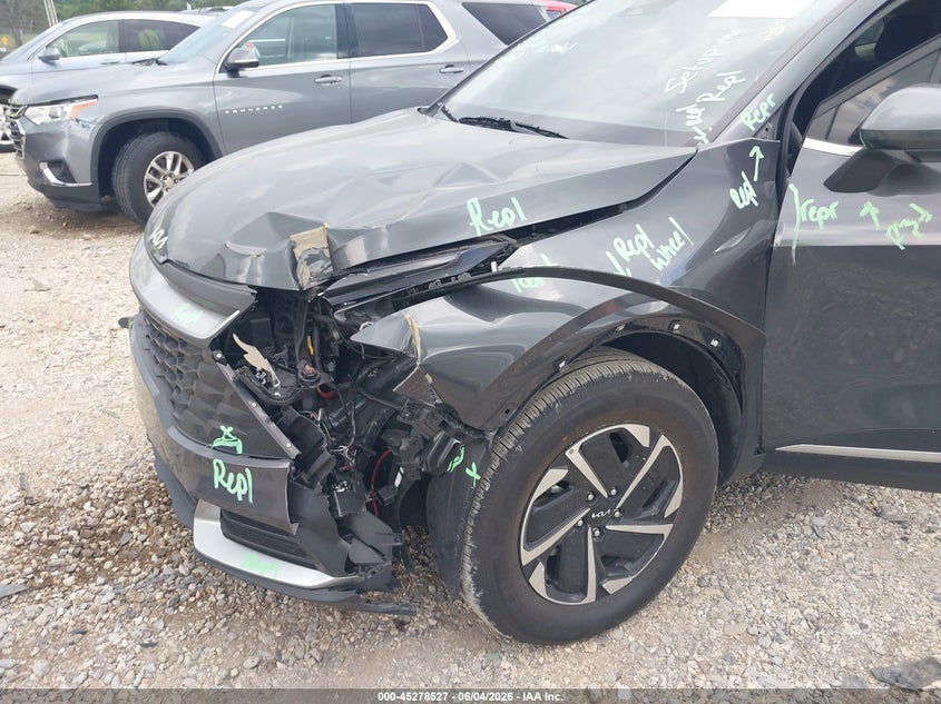 2023 Kia Sportage VIN KNDPUCAG4P7111491 IAAI salvage auction — LEFT FRONT, Salvage Title, sold $8,350 on 2026-09-17 (photo 6)