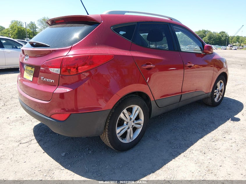 2011 Hyundai Tucson VIN KM8JU3AC2BU240287 IAAI salvage auction — NORMAL WEAR, Clear (New Jersey), sold $1,400 on 2026-07-14 (photo 4)