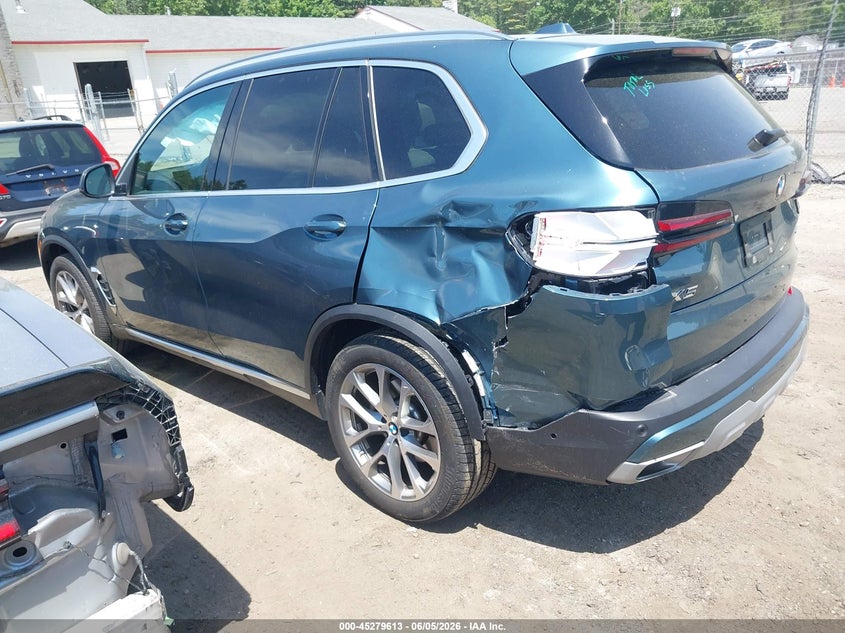 2025 BMW X5 VIN 5UX23EU08S9X62318 IAAI salvage auction — RIGHT SIDE, Salvage (Massachusetts), sold $30,150 on 2026-07-06 (photo 3)