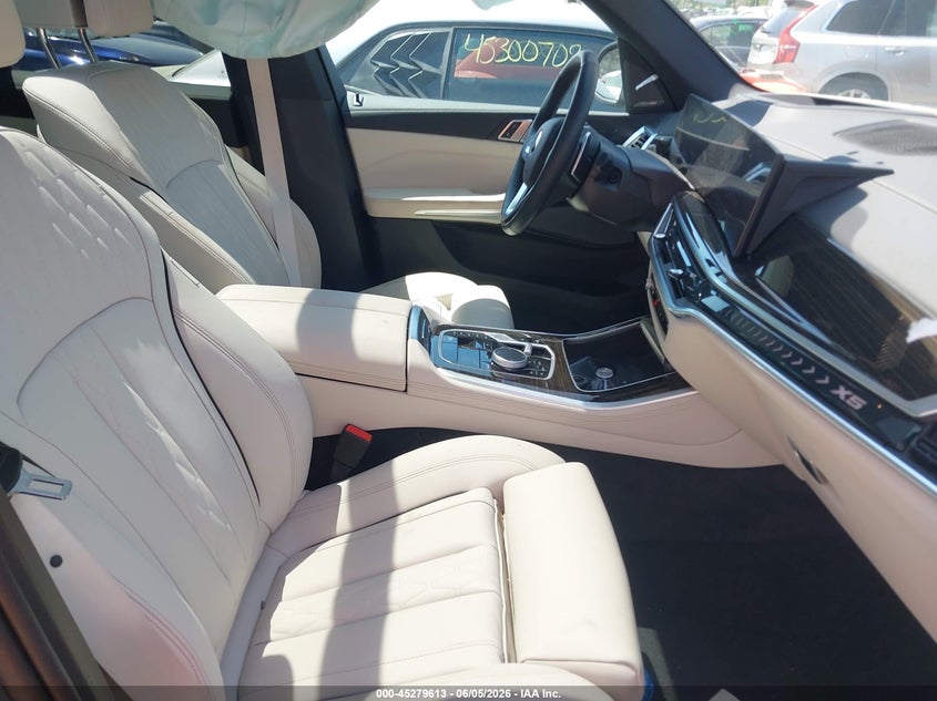 2025 BMW X5 VIN 5UX23EU08S9X62318 IAAI salvage auction — RIGHT SIDE, Salvage (Massachusetts), sold $30,150 on 2026-07-06 (photo 5)