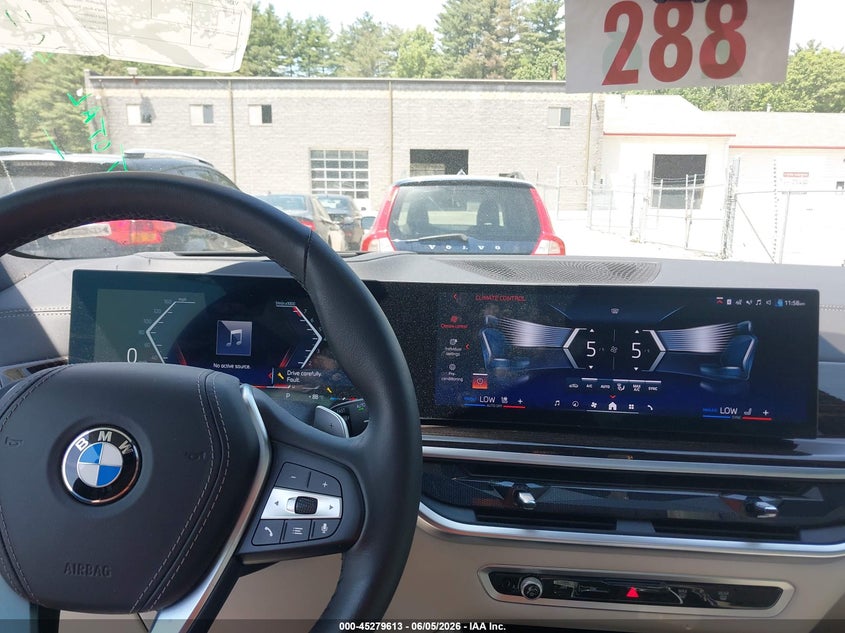 2025 BMW X5 VIN 5UX23EU08S9X62318 IAAI salvage auction — RIGHT SIDE, Salvage (Massachusetts), sold $30,150 on 2026-07-06 (photo 7)