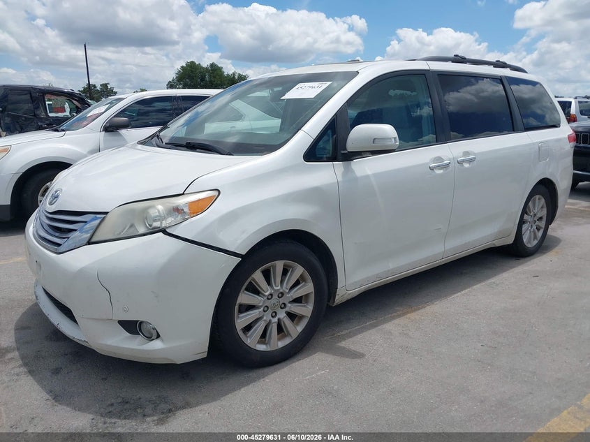 2014 Toyota Sienna VIN 5TDYK3DCXES505177 IAAI salvage auction — NORMAL WEAR, Clear (Texas), sold $3,050 on 2026-07-30 (photo 2)