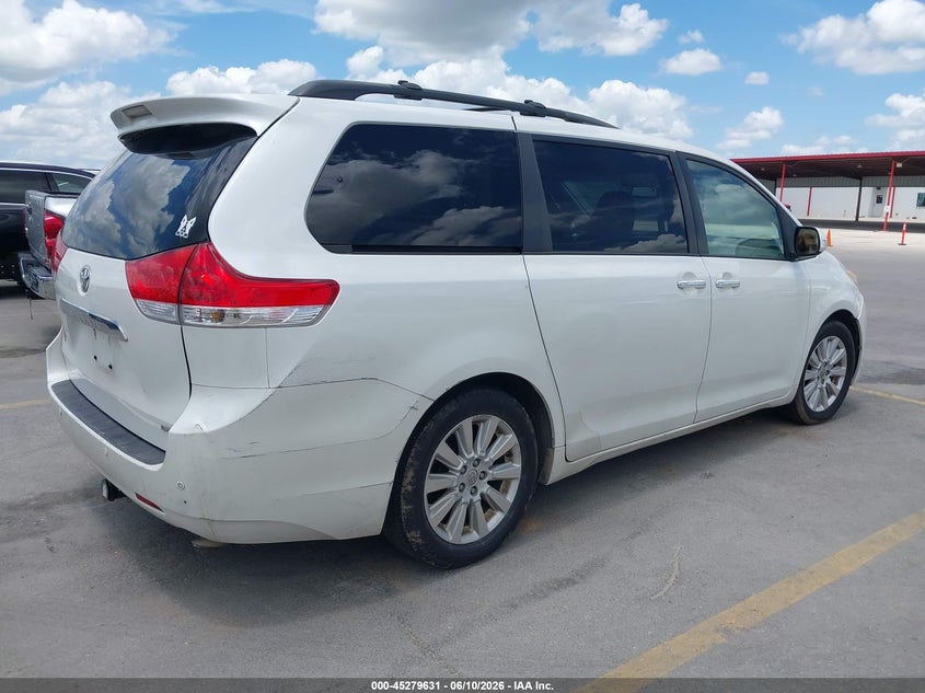 2014 Toyota Sienna VIN 5TDYK3DCXES505177 IAAI salvage auction — NORMAL WEAR, Clear (Texas), sold $3,050 on 2026-07-30 (photo 4)