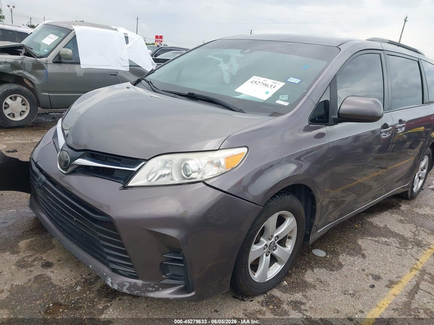 2020 Toyota Sienna VIN 5TDKZ3DC3LS023228 IAAI salvage auction — RIGHT FRONT, Salvage (Texas), sold $25 on 2026-07-29 (photo 2)